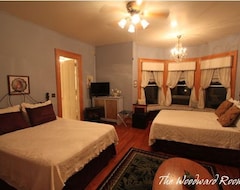 Bed & Breakfast Waverly Inn (Waverly, Hoa Kỳ)