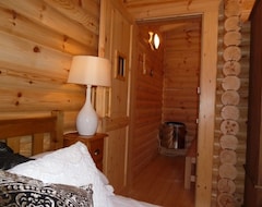 Tüm Ev/Apart Daire Log Cabin With Hot Tub & Sauna For 2/3 In The Cairngorm National Park Great Views (Spittal of Glenshee, Birleşik Krallık)