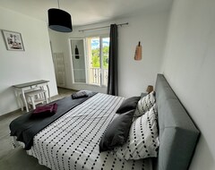 Cijela kuća/apartman Villa 8 Bedrooms / 16 P. Swimming Pool 10x4. Near Uzes (Saint-Victor-des-Oules, Francuska)