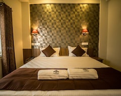 Khách sạn Hotel Excellency (Kochi, Ấn Độ)