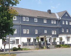 Khách sạn Hotel Altastenberg (Winterberg, Đức)