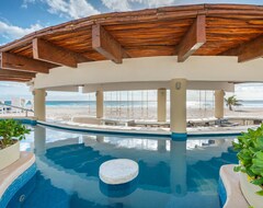 Otel Wyndham Grand Cancun All Inclusive Resort & Villas (Cancun, Meksika)