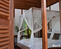 Hotel Bobocha Cottages (Manado, Indonesia)