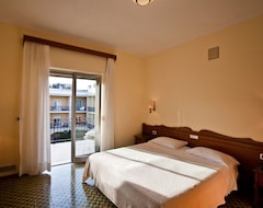 Khách sạn Hotel Terme Alexander (Ischia, Ý)