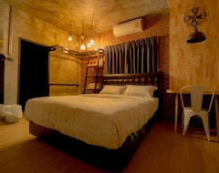 Khách sạn Bed Loft Cafe (Khon Kaen, Thái Lan)