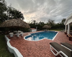 Toàn bộ căn nhà/căn hộ Casa Sol On A Private Ranch With A Best Pool Ever (Valladolid, Mexico)