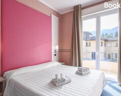 Khách sạn Hotiday Hotel Stresa (Stresa, Ý)