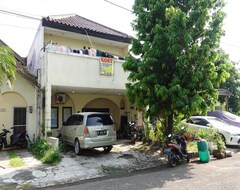 Khách sạn Oyo 93836 Budi Residence 1 (Bekasi, Indonesia)