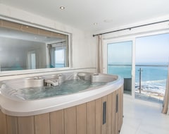 Fistral Beach Hotel And Spa - Adults Only (Newquay, Reino Unido)