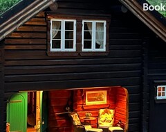 Bed & Breakfast Sofly Lodge, Charm And Elegance (Noresund, Norveška)