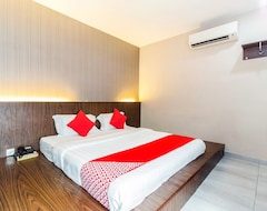 Khách sạn Super Oyo 340 Comfort Hotel (Klang, Malaysia)