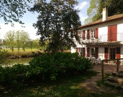 Toàn bộ căn nhà/căn hộ Charming House By The River (Bayonne, Pháp)