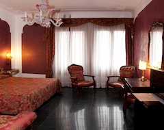Hotel Residenza d'Epoca San Cassiano (Venice, Italy)