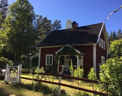 Toàn bộ căn nhà/căn hộ Non-smoking House With Sauna And Bathing Place In Front Of The Door (Målilla, Thụy Điển)