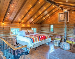 Casa/apartamento entero Lil Ranch - Natures Lovers Retreat Texmex Log Home - Hot Tub (Wiarton, Canadá)