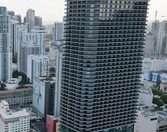 Hotel Residences at Bayside (Miami, USA)