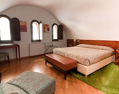 Bed & Breakfast St. Peter' Six Rooms & Suites (Rome, Ý)