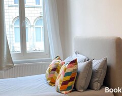 Tüm Ev/Apart Daire New Cozy Apartments In Porte De Hal (Saint-Gilles, Belçika)
