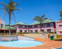 Khách sạn Hotel The Carousel & Acacia Place (Temba, Nam Phi)