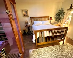 Casa/apartamento entero Residencia elegante y con estilo con sauna y Grand Deck con vistas al lago Flathead. (Polson, EE. UU.)