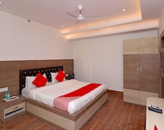 Khách sạn Capital O 22194 Hotel Triveni Sangam (Allahabad, Ấn Độ)