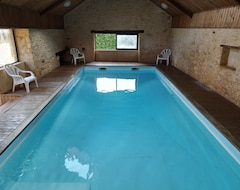 Toàn bộ căn nhà/căn hộ Perigord House With Heated Indoor Pool And Jacuzzi 28 ° (Auriac-du-Périgord, Pháp)