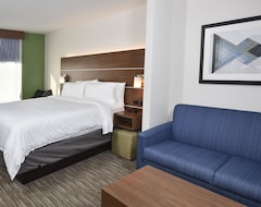 Holiday Inn Express Hotel & Suites Selma, an IHG Hotel (Selma, USA)