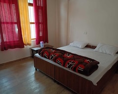 Khách sạn Spot On 90249 Hotel Kamand Residency (Tehri, Ấn Độ)