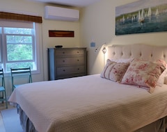 Casa/apartamento entero Stunning Property With Private Heated Pool, Walk To Ocean Beaches, Sleeps 12 (Orleans, EE. UU.)