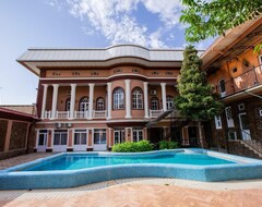 Khách sạn Art House Hotel (Tashkent, Uzbekistan)