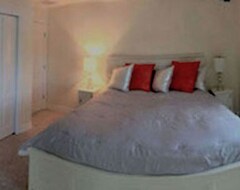 Casa/apartamento entero Newly Built Villa 4 Bedrooms 3 Bathrooms (Cape Haze, EE. UU.)