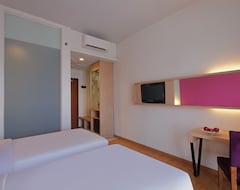 Khách sạn Quest Hotel Simpang Lima - Semarang by ASTON (Semarang, Indonesia)