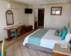 Khách sạn Plaza Marina Hotel and Suites (Mazatlán, Mexico)