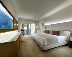 Khách sạn Grand Palladium White Island Resort & Spa - All Inclusive (Playa d´en Bossa, Tây Ban Nha)