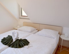 Tüm Ev/Apart Daire Villa Planina Loft Right Apartment - Luxury Apartment For Up To 4 Guests Outside Kranjska Gora (Rateče, Slovenya)