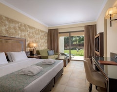Otel La Marquise Luxury Resort Complex (Kallithea, Yunanistan)