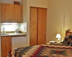 Hotel Kintla Lodge (Whitefish, USA)