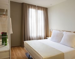 Hotel Milà Apartments (Barcelona, Spain)