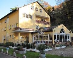 Khách sạn Hotel Goldbächel (Wachenheim an der Weinstraße, Đức)