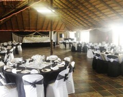 Khách sạn Linglela Lodge (Estcourt, Nam Phi)