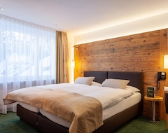 Khách sạn Jagerhof Serviced Apartements (Zermatt, Thụy Sỹ)