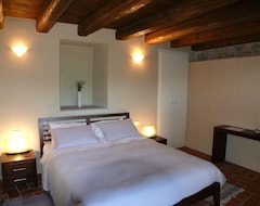 Toàn bộ căn nhà/căn hộ City / Village Apartment In Bagni Di Lucca With 1 Bedrooms Sleeps 4 (Bagni di Lucca, Ý)