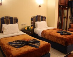 Khách sạn Holidays Express Hotel (El Jizah, Ai Cập)