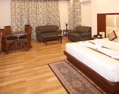 Khách sạn Hotel Dharamshala Paradise (Dharamsala, Ấn Độ)