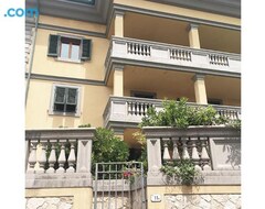 Khách sạn Nuovo Trilocale Fronte Mare (Rosignano Marittimo, Ý)