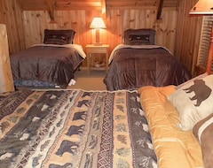 Casa/apartamento entero Lakefront Log Home Near Mackinac. Time To Book Your Summer Vacation On Brevort! (Moran, EE. UU.)