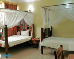 New Safari Hotel (Pemba Island, Tanzania)
