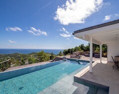 Toàn bộ căn nhà/căn hộ Traditional Villa Located In A Quiet Area (Devet, French Antilles)