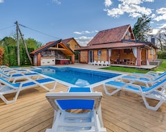 Toàn bộ căn nhà/căn hộ Amazing House With Private Pool And Wellness Surrounded By Beautiful Nature (Karlovac, Croatia)