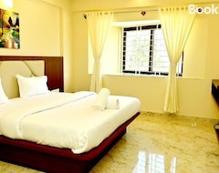 Khách sạn PR Groups Raashi Residency (Hassan, Ấn Độ)